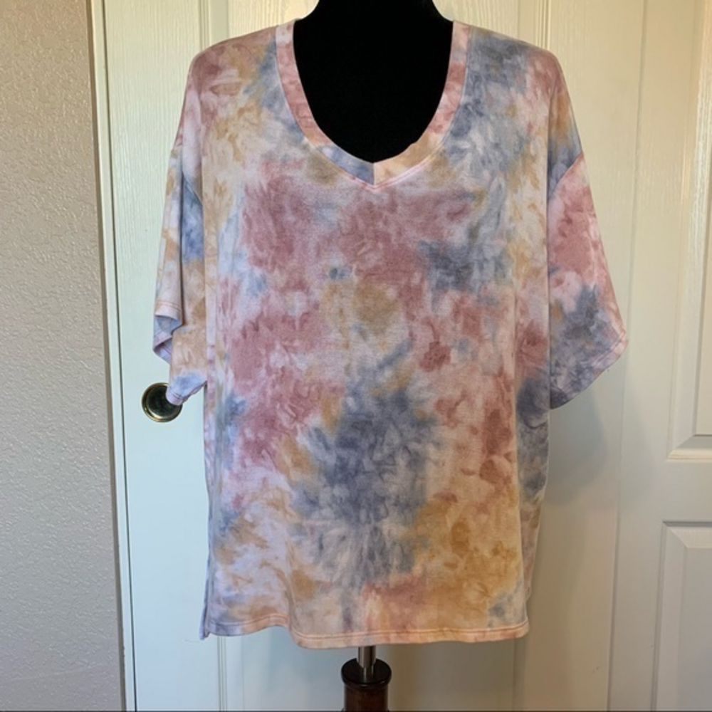 Freeloader Tye-Dye V Neck Short Sleeve Blouse High/Low Hem Size Large